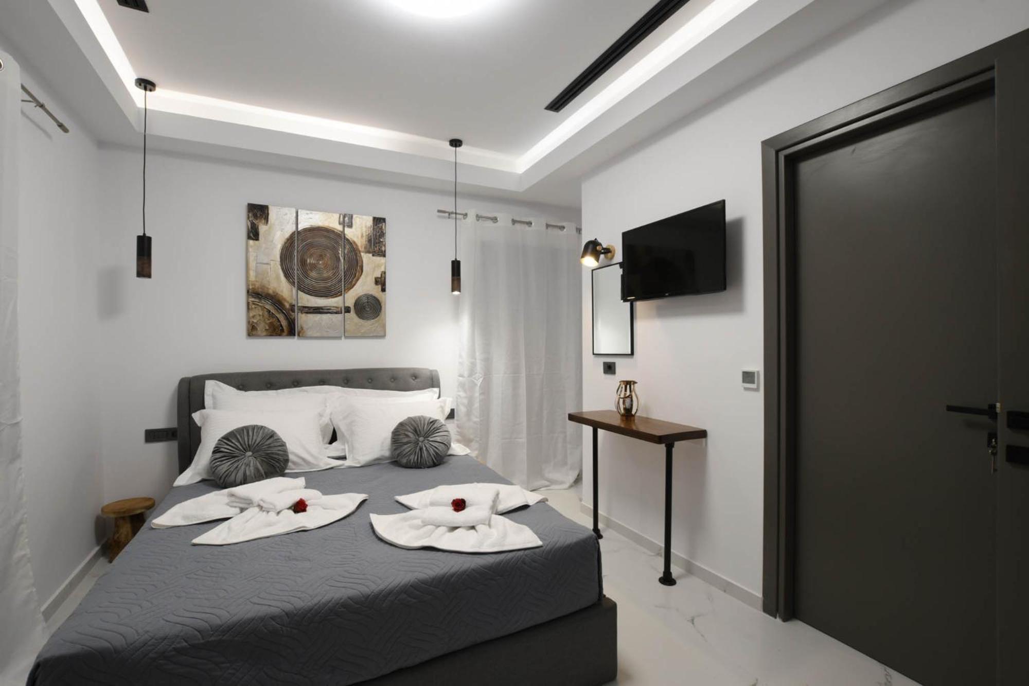 Orion Eco Suites Karteros Quarto foto