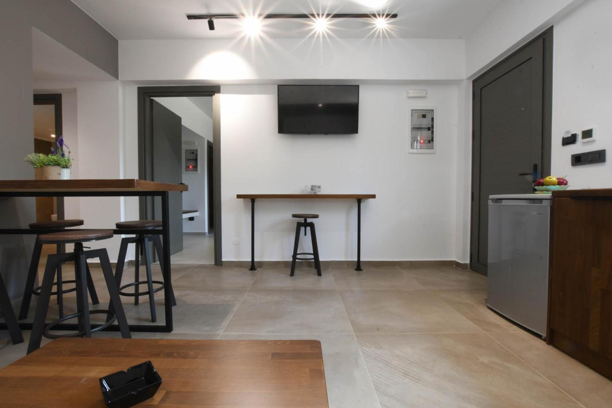 Orion Eco Suites Karteros Quarto foto